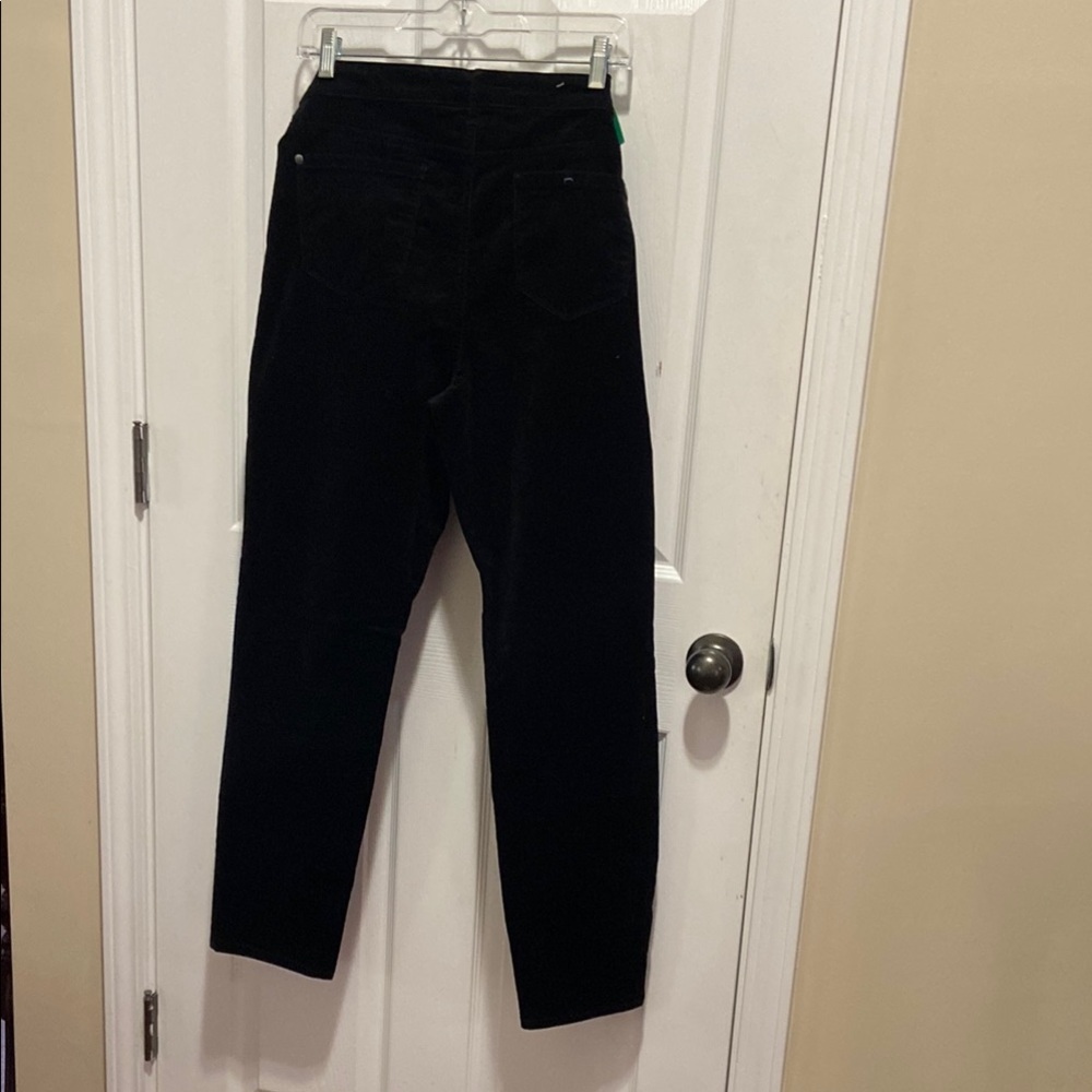 Well Worn Black Skinny Jumpsuit with Sleek Design - Picture 9 of 14
